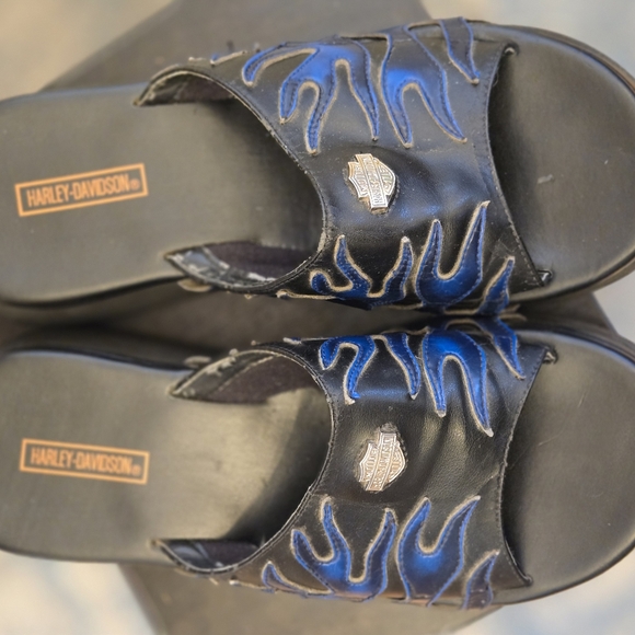Vintage Harley Davidson Summer Sandles - Picture 2 of 8
